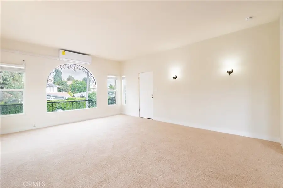 211 N Vendome Street, Los Angeles, CA 90026 - #2