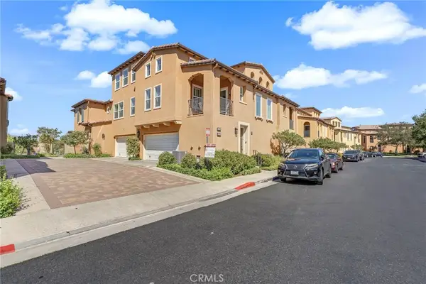 27022 Pebble Beach, Valencia, CA 91381