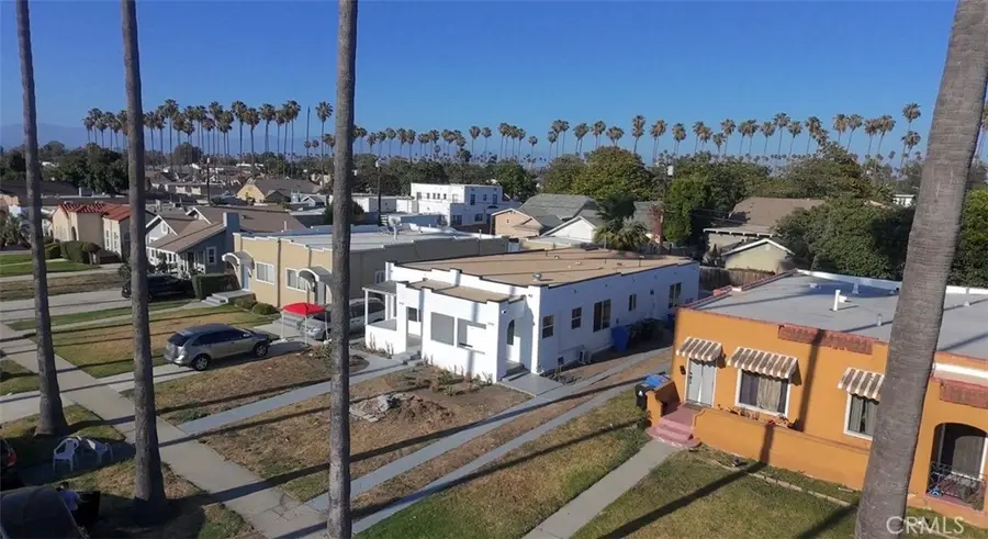 4706 8th Avenue, Los Angeles, CA 90043 - #2