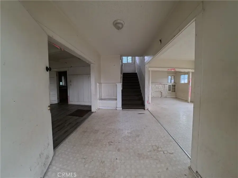 342 W 52nd, Los Angeles, CA 90037 - #3