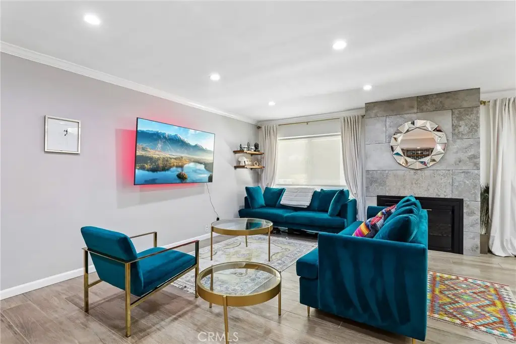 1221 N Kings #203, West Hollywood, CA 90069 - #1