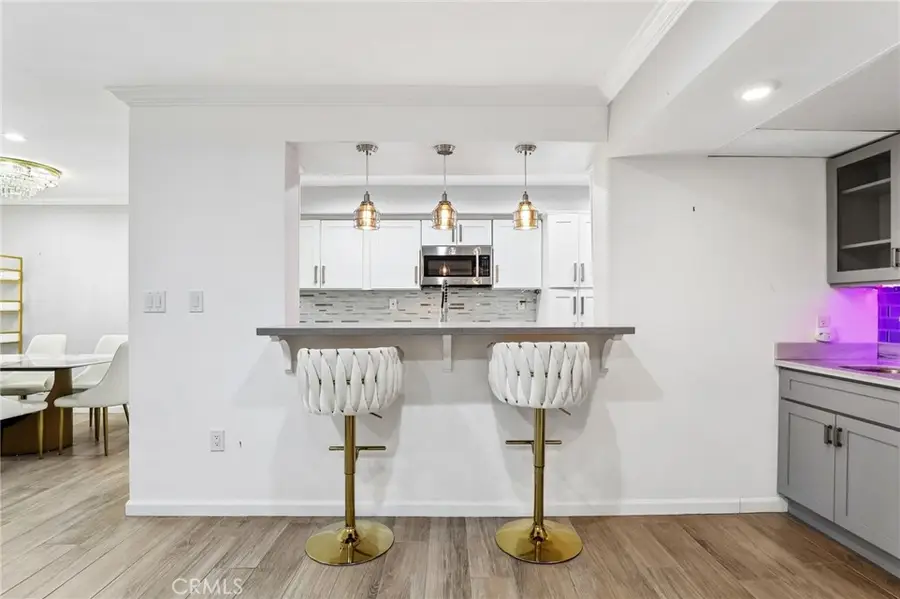 1221 N Kings #203, West Hollywood, CA 90069 - #3