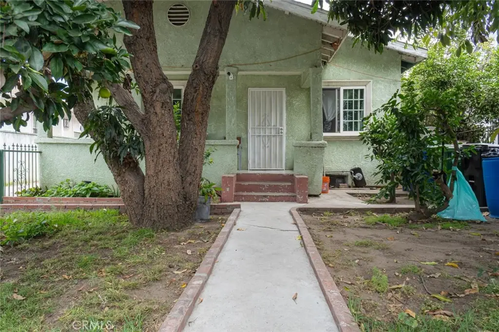 1223 E 46th, Los Angeles, CA 90011 - #1