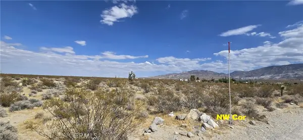 8001 Fairlane Road, Lucerne Valley, CA 92356