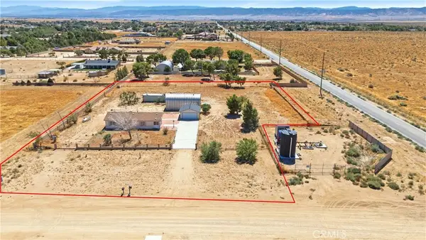8848 W Avenue D8, Lancaster, CA 93536