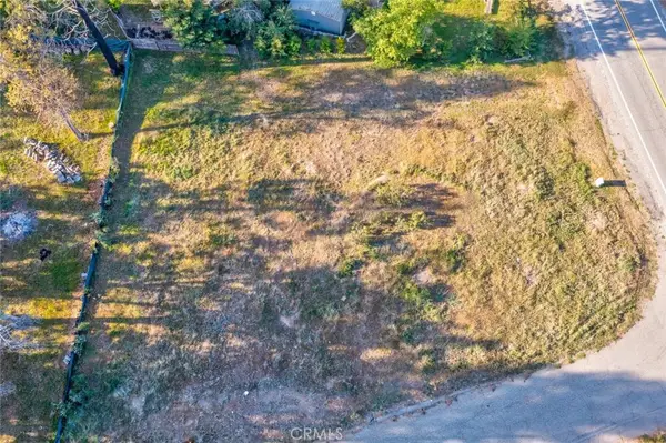 52830 Pine Drive, Oakhurst, CA 93644