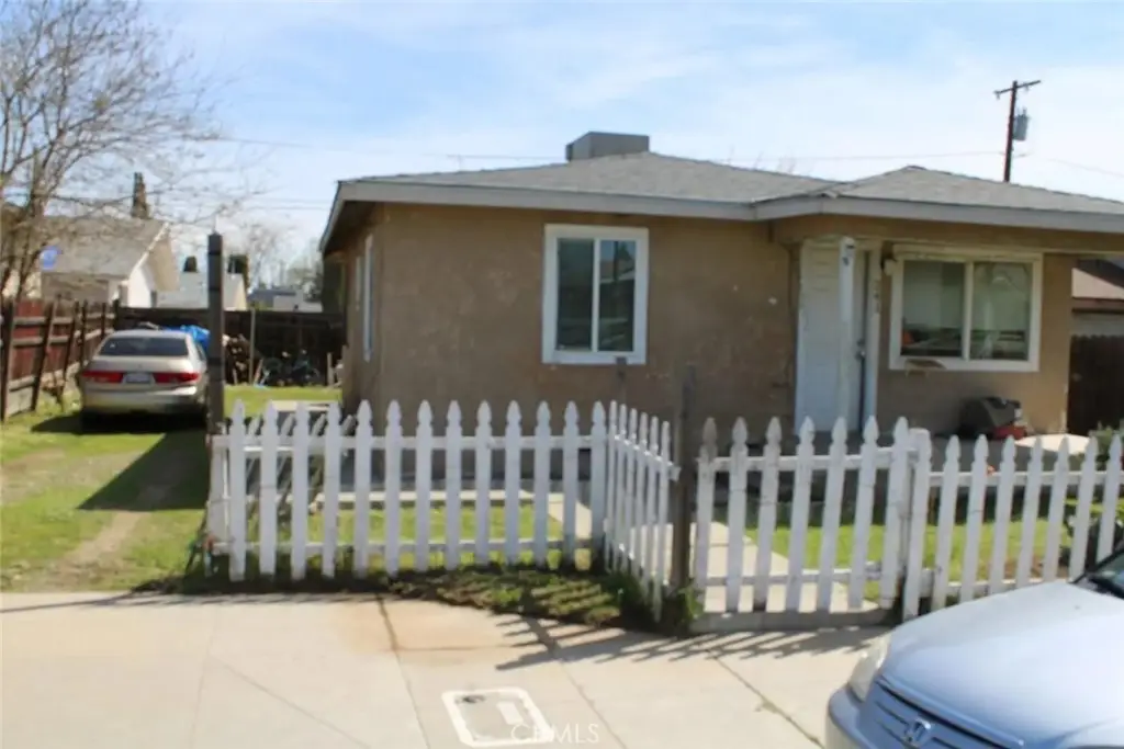 241 Hull Avenue, Madera, CA 93638 - Image #1