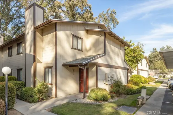 49400 River Park #17, Oakhurst, CA 93644