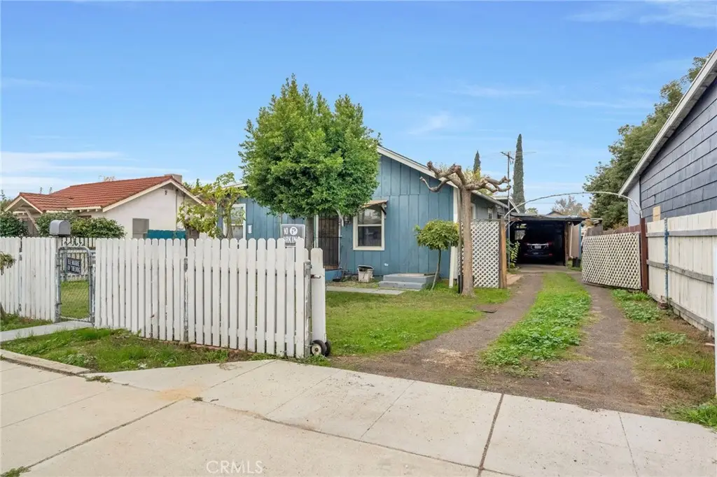 2463 Thompson, Selma, CA 93662 - #1