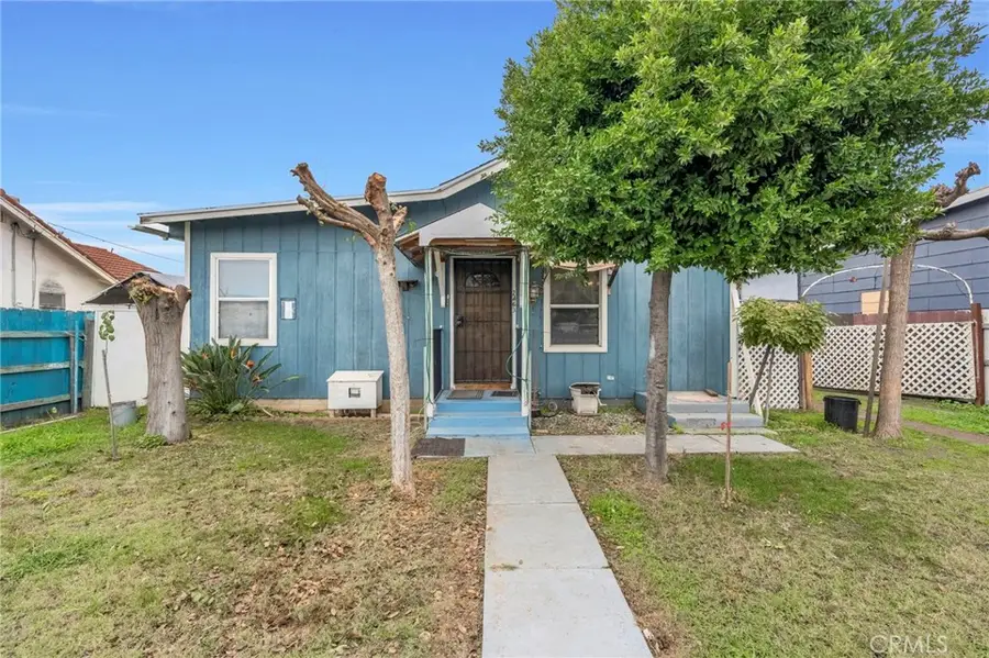 2463 Thompson, Selma, CA 93662 - #3