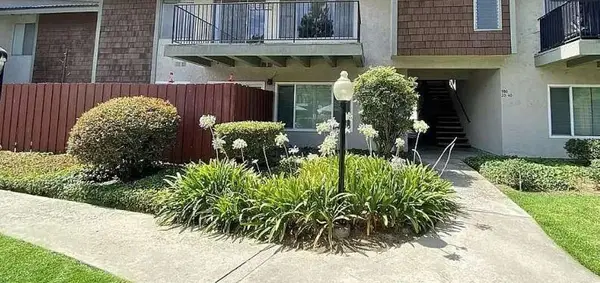 985 S Idaho Street #40, La Habra, CA 90631