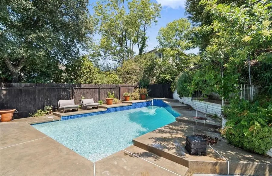 3448 Ardsley Place, Encino, CA 91436 - Image #2