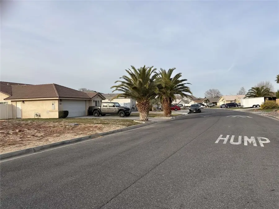 13089 Bermuda Dunes Road, Victorville, CA 92395 - Image #2