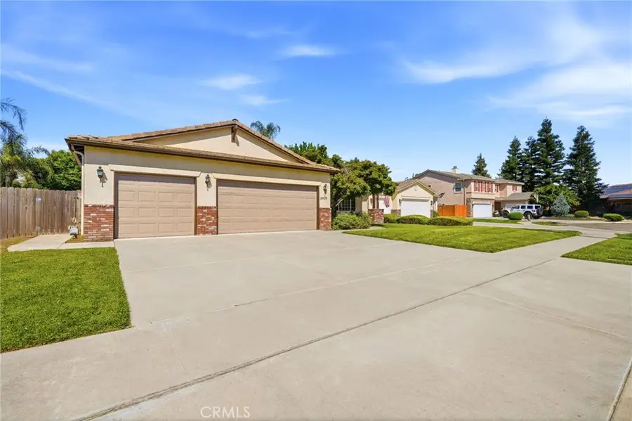 2429 N Oak Grove Court, Visalia, CA 93291 - #3