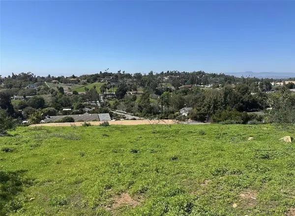 2234 Tierra Verde Road, Vista, CA 92084