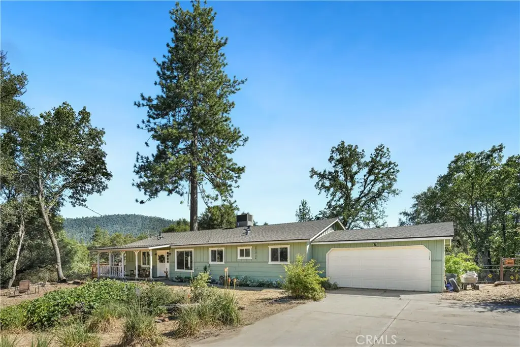 38696 Sierra Lakes Dr., Oakhurst, CA 93644 - #1