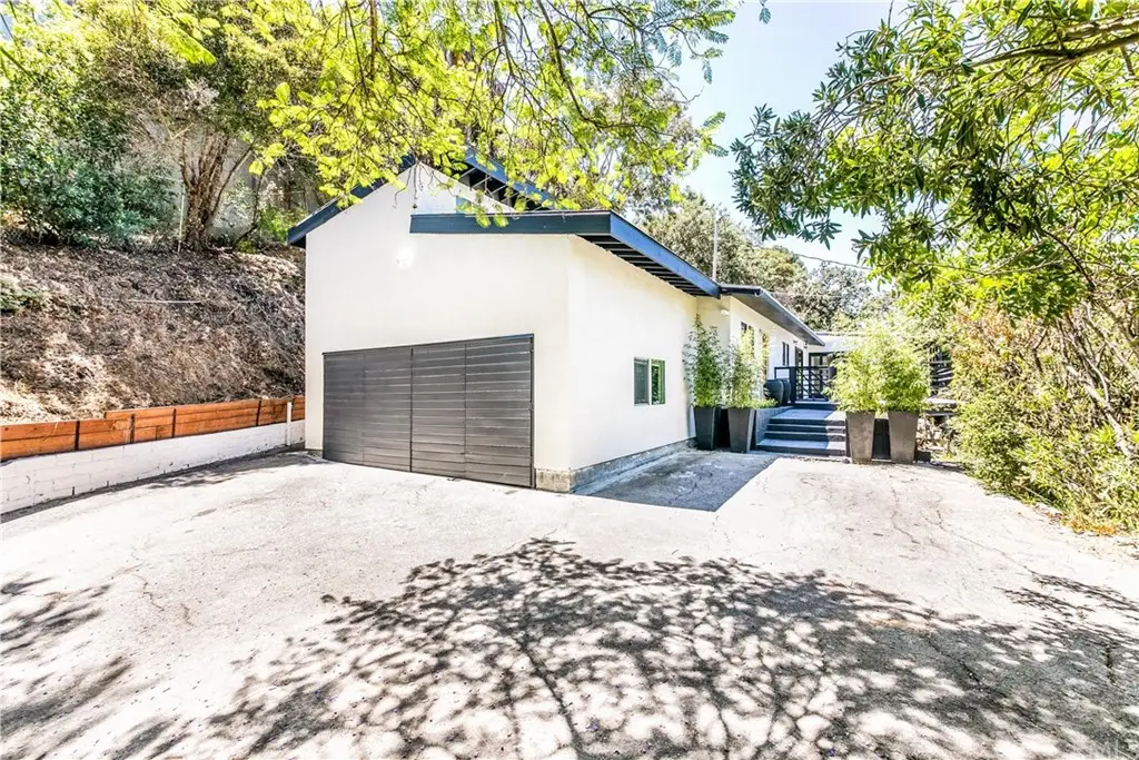 3375 Coldwater Canyon Avenue, Studio City, CA 91604 - #1