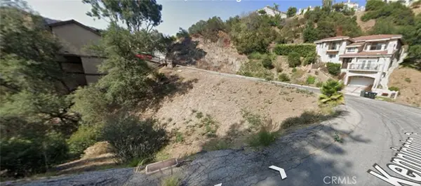 2718 Kennington Drive, Glendale, CA 91206