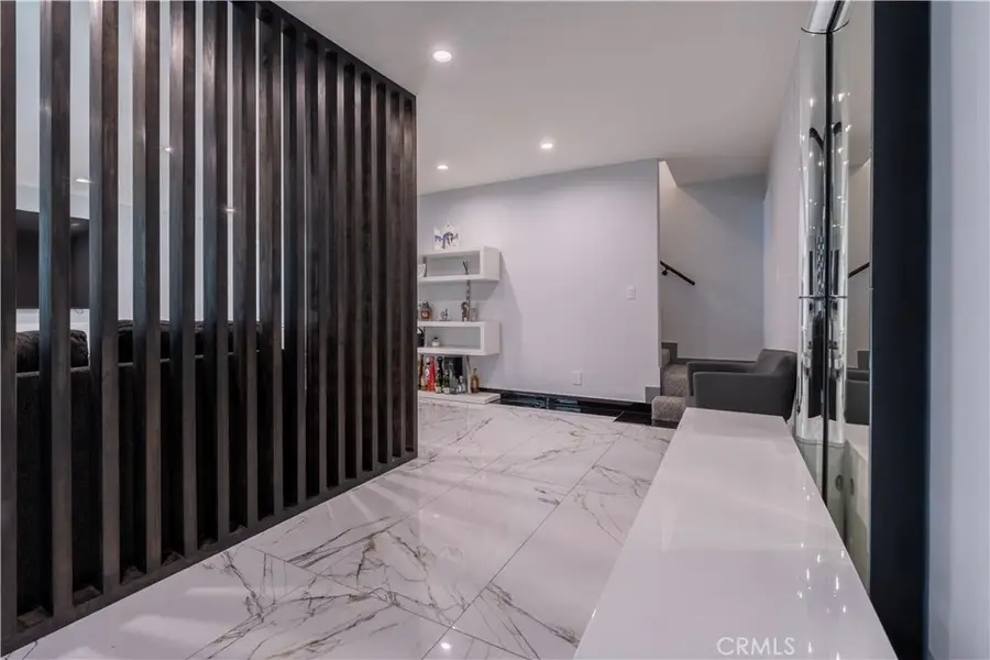 4405 Ventura Canyon Avenue, Sherman Oaks, CA 91423 - Image #3