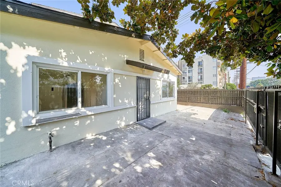 1103 S Hobart Boulevard, Los Angeles, CA 90006 - Image #2