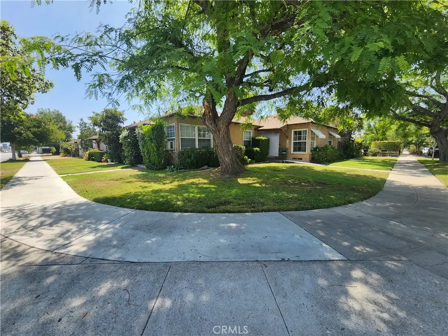 11820 Victory Boulevard, North Hollywood, CA 91606 - #2