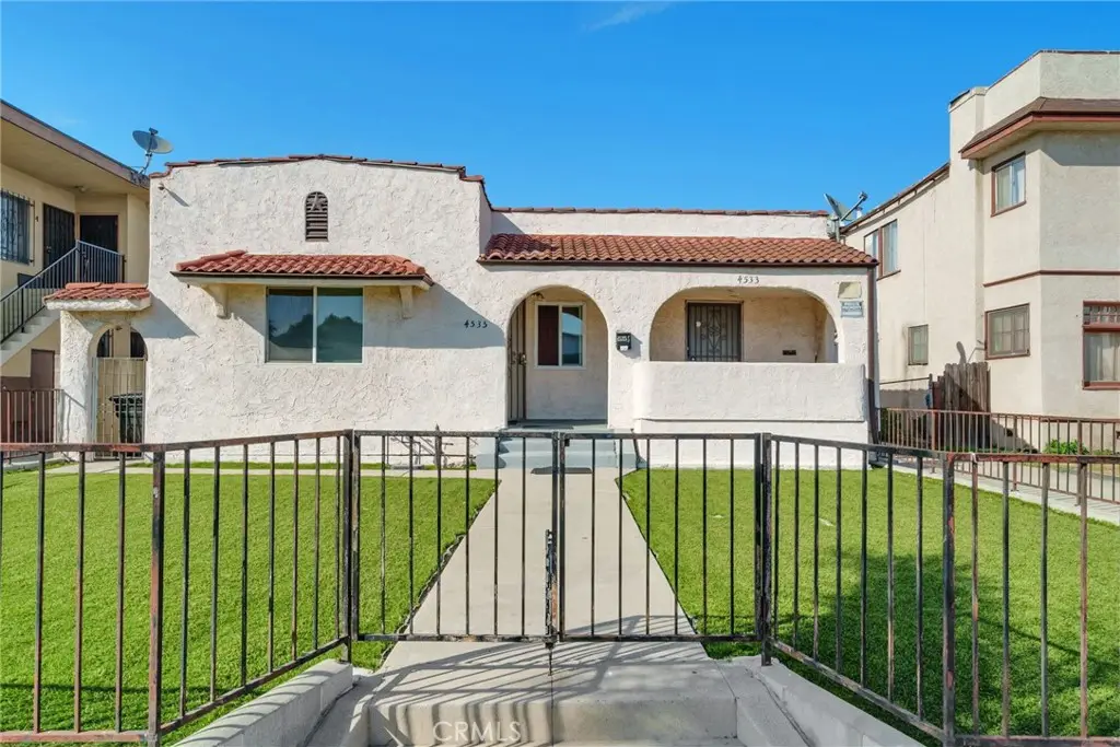 4533 Saturn Street, Los Angeles, CA 90019 - Image #1