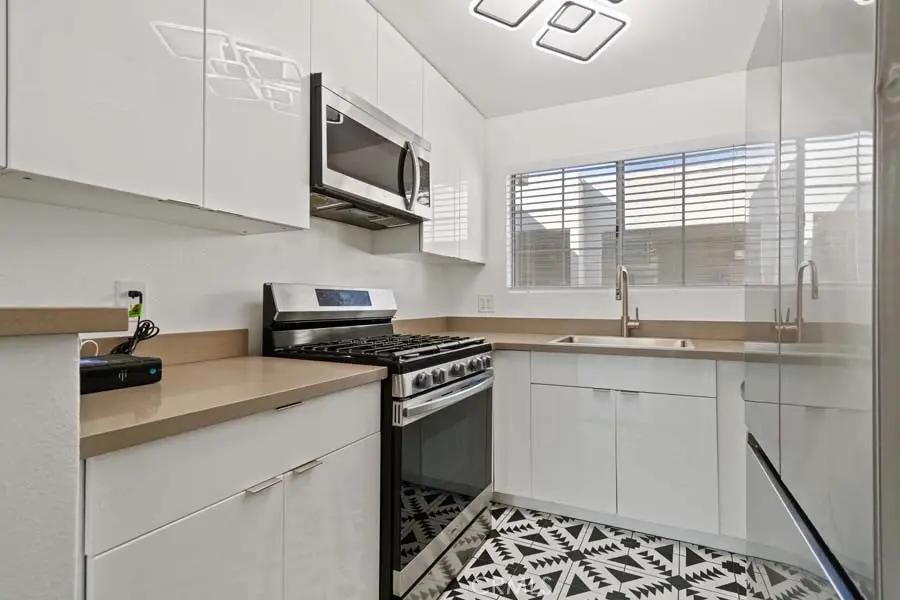 5515 Canoga Avenue #321, Woodland Hills, CA 91367 - Image #3