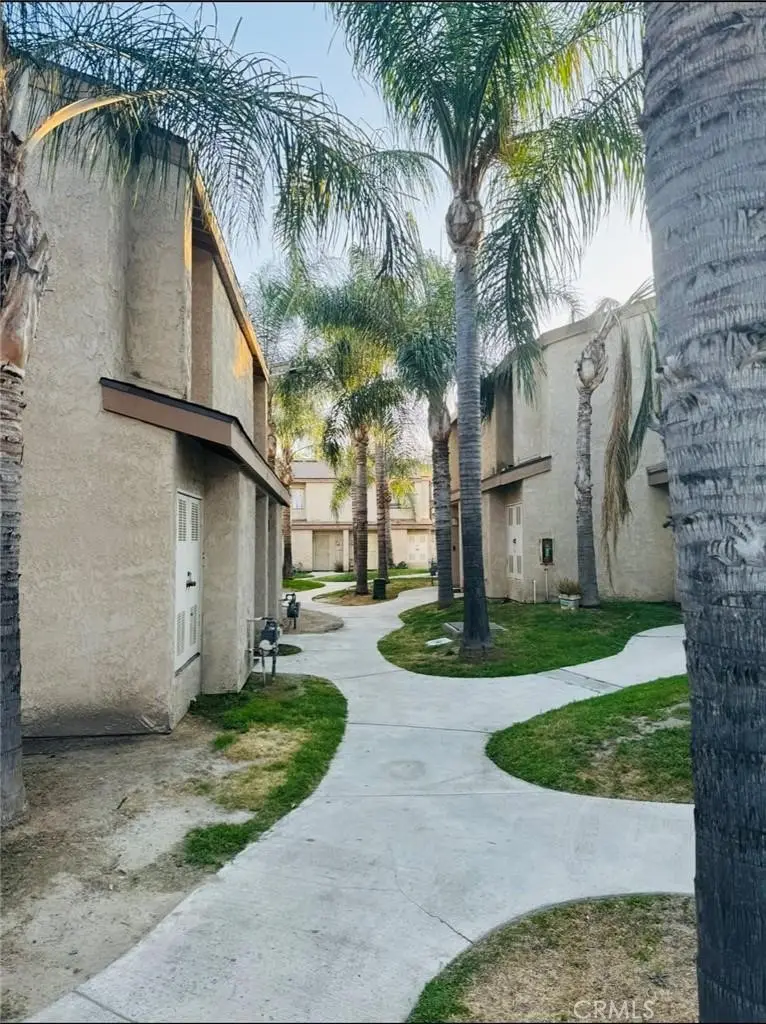 936 Fairway Drive #29, Colton, CA 92324 - Image #3