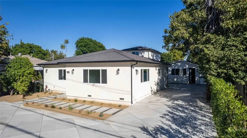 6842 Cedros Avenue, Van Nuys, CA 91405 - Image #1