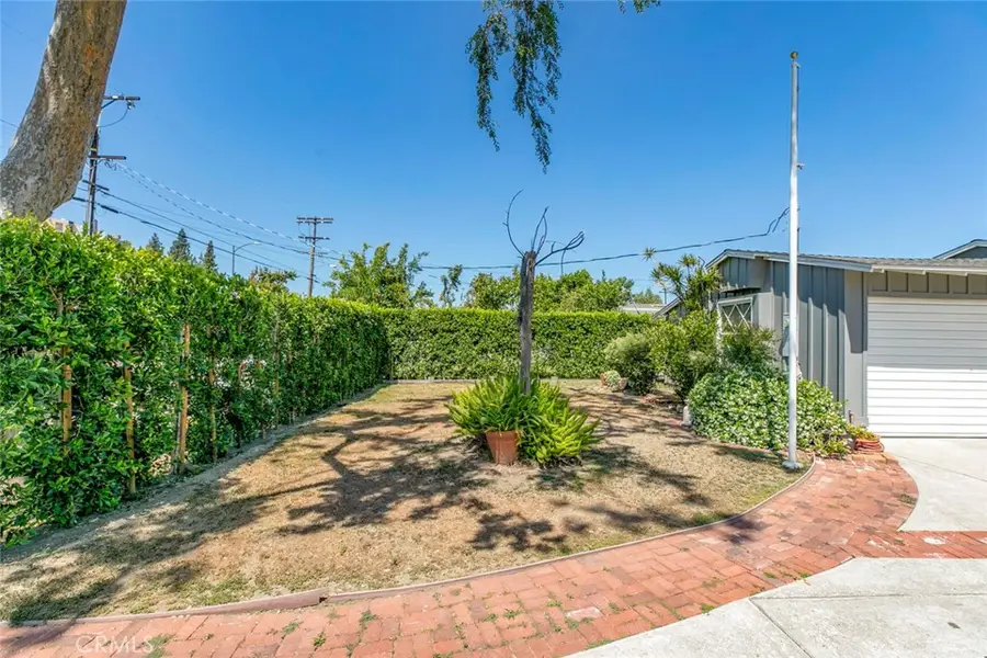 14719 Wyandotte Street, Van Nuys, CA 91405 - #3