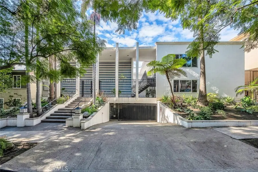 1255 N Harper #23, West Hollywood, CA 90046 - Image #2