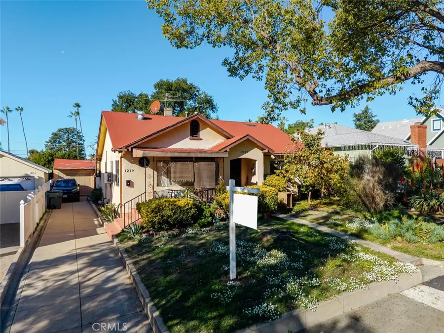 1221 Wesley Avenue, Pasadena, CA 91104 - Image #2