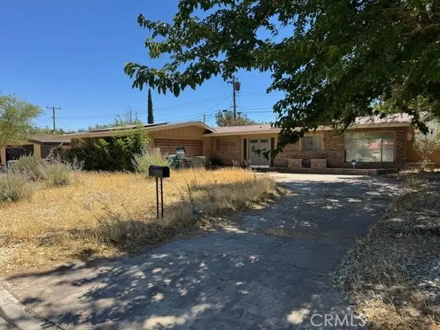 1118 E Avenue J3, Lancaster, CA 93535 - #2