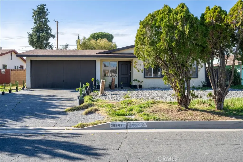 39543 Armfield Avenue, Palmdale, CA 93551 - Image #1