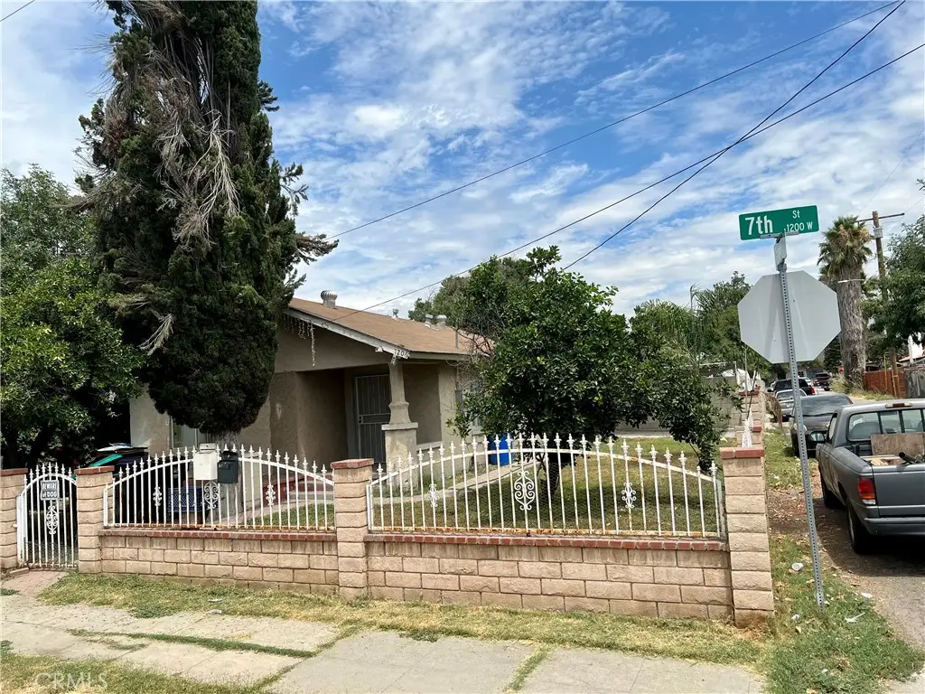 1206 W West 7th, San Bernardino, CA 92411 - #1
