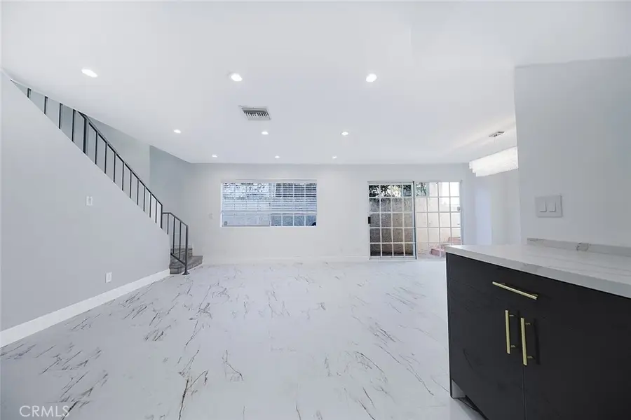 10274 Tujunga Canyon Boulevard #4, Tujunga, CA 91042 - Image #3