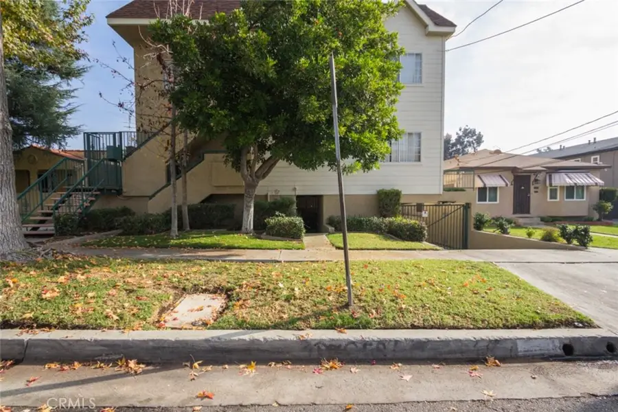 404 Lincoln Avenue, Glendale, CA 91205 - #2