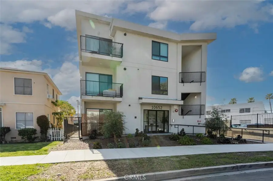 10652 Whipple Street, North Hollywood, CA 91602 - #3