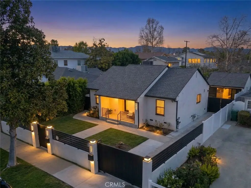 4926 Greenbush Avenue, Sherman Oaks, CA 91423 - #1