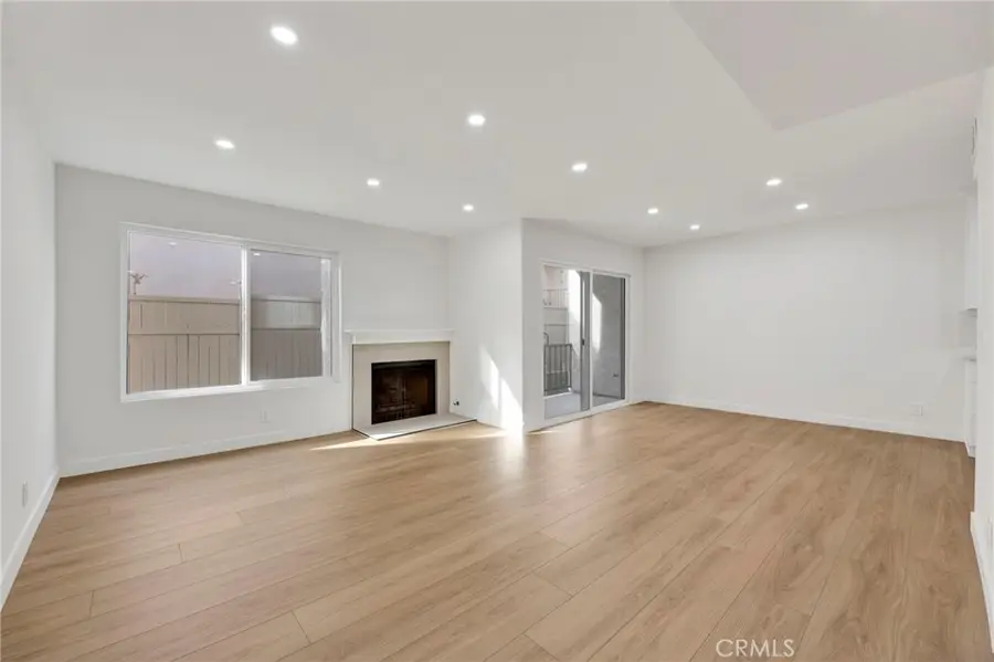 17303 Chatsworth Street #4, Granada Hills, CA 91344 - #2