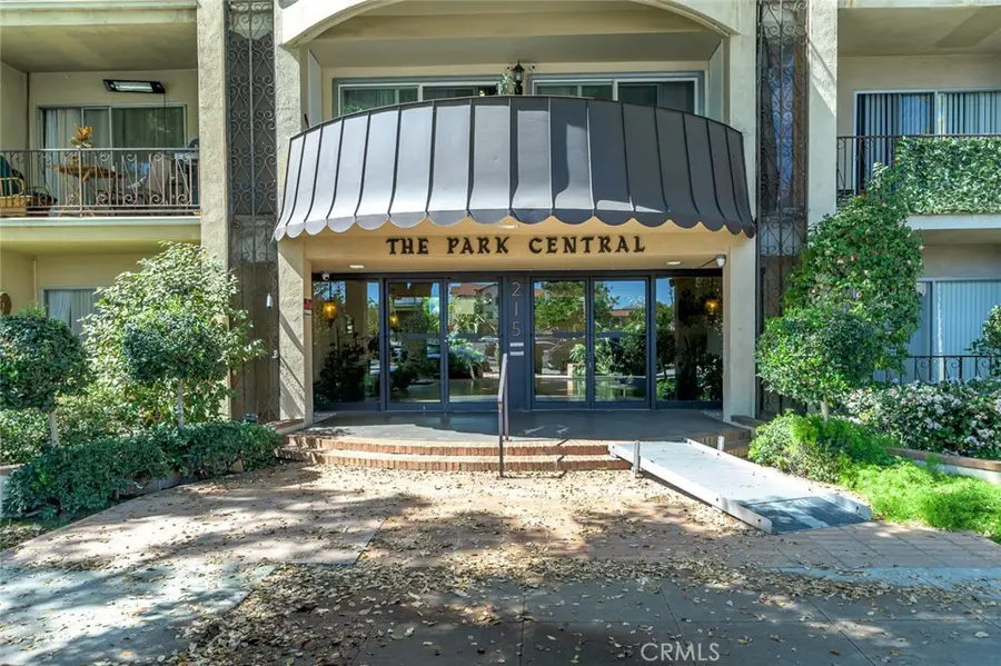 215 N Kenwood Street #303, Glendale, CA 91206 - #3