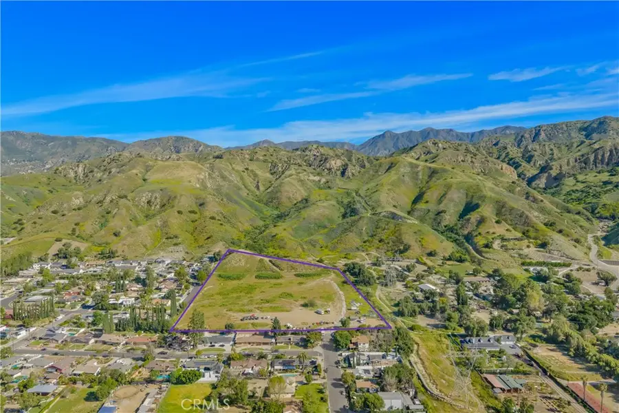 11326 Wheatland Avenue, Sylmar, CA 91342 - #2