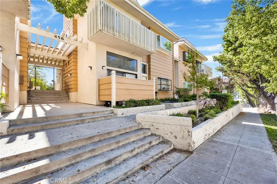 456 E San Jose Avenue #B, Burbank, CA 91501 - #2