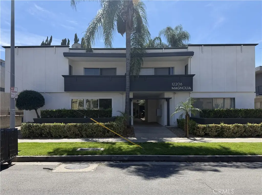 12206 Magnolia Boulevard, Valley Village, CA 91607 - #1