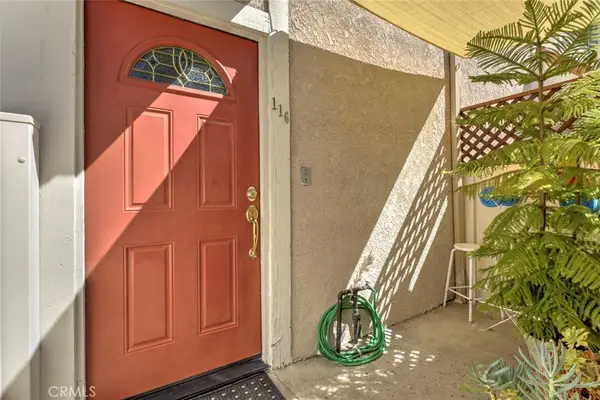 10155 De Soto, Chatsworth, CA 91311