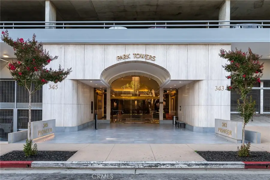 345 Pioneer #905, Glendale, CA 91203 - #2