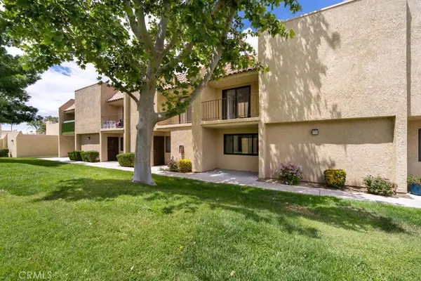 44200 Kingtree #16, Lancaster, CA 93534