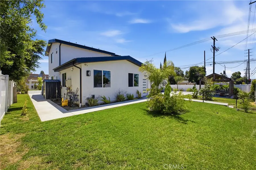 18853 Saticoy Street, Reseda, CA 91335 - #2