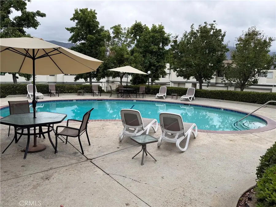 10475 Newhome Avenue #2, Sunland, CA 91040 - #2