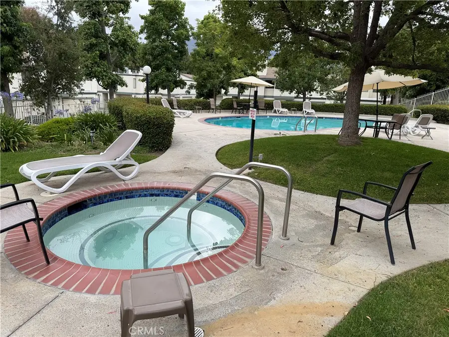 10475 Newhome Avenue #2, Sunland, CA 91040 - #3